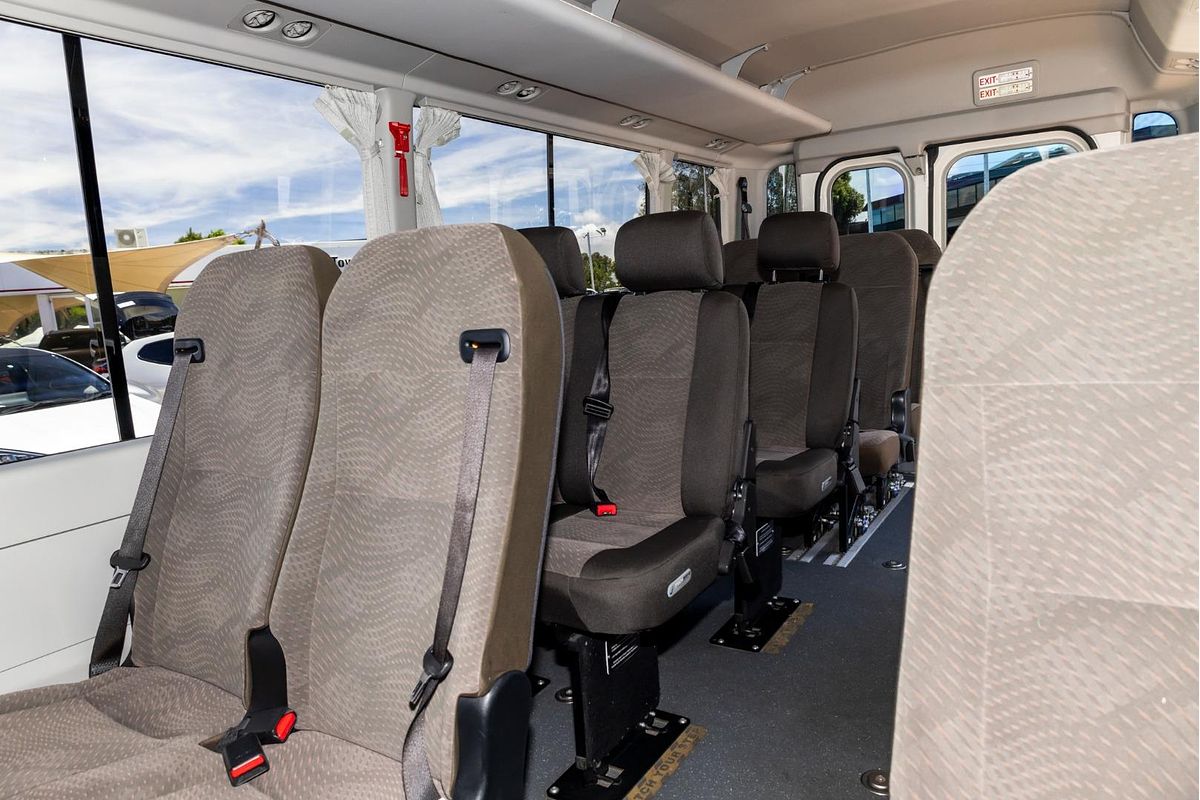 2018 Toyota Coaster Deluxe XZB70R