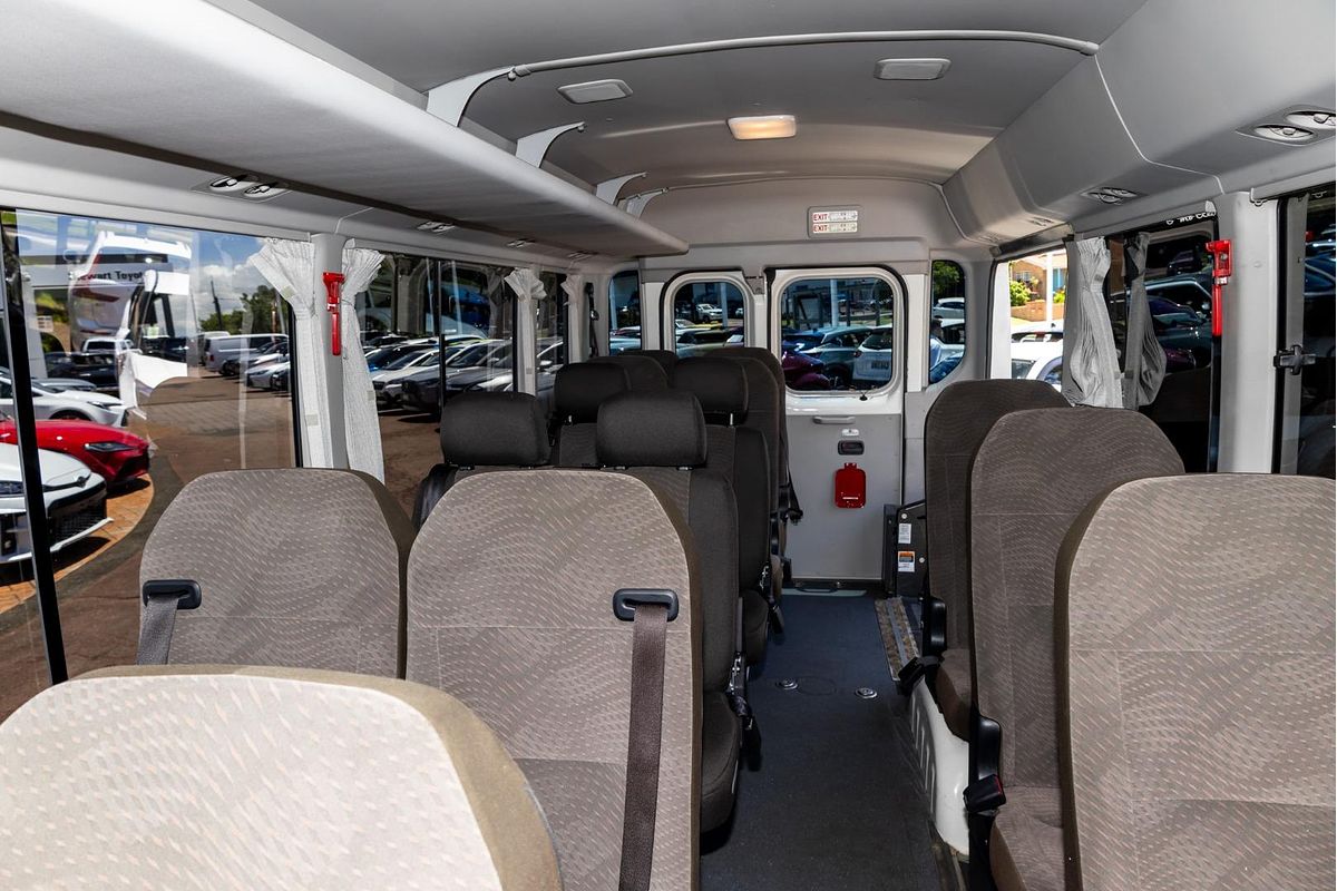 2018 Toyota Coaster Deluxe XZB70R
