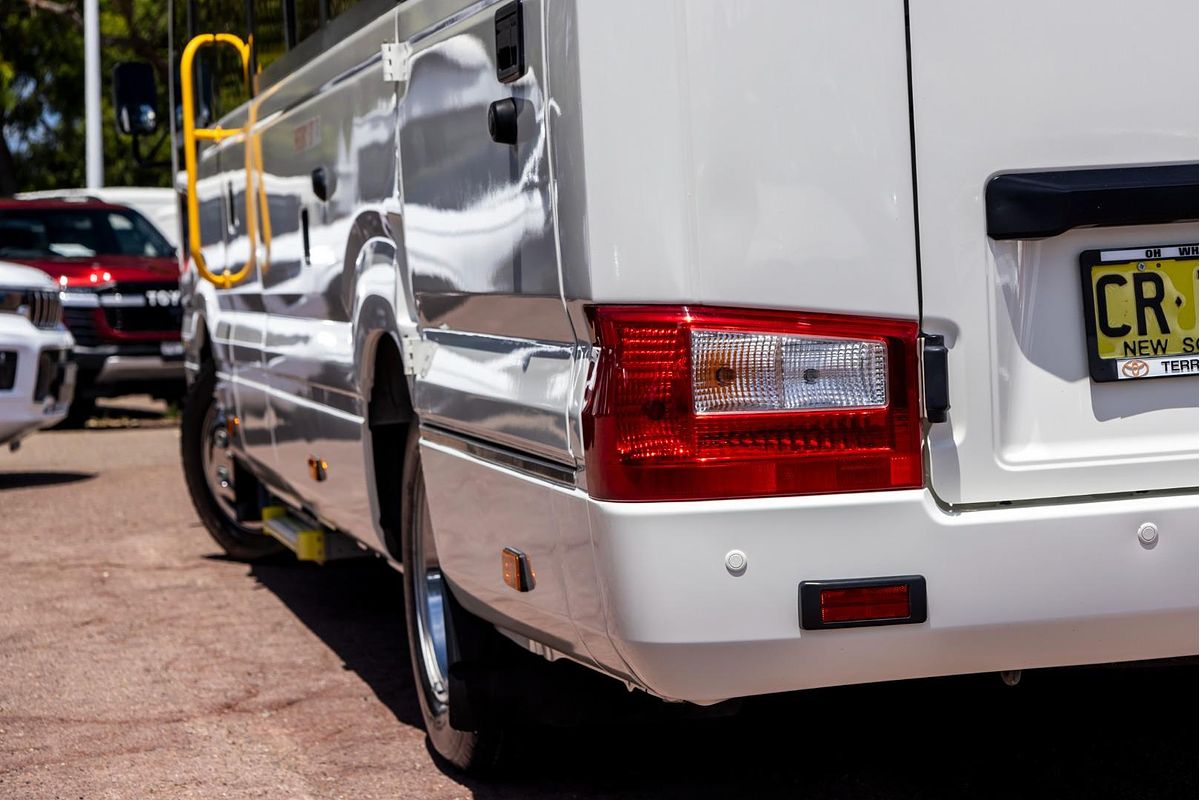 2018 Toyota Coaster Deluxe XZB70R