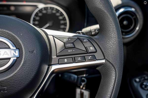 2024 Nissan JUKE ST F16