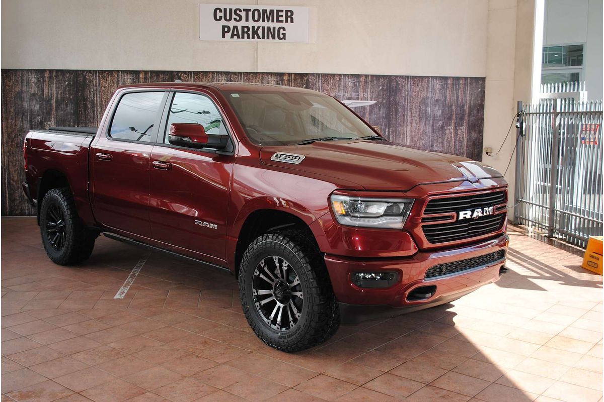 2024 RAM 1500 Laramie Sport RamBox DT 4X4 SWB