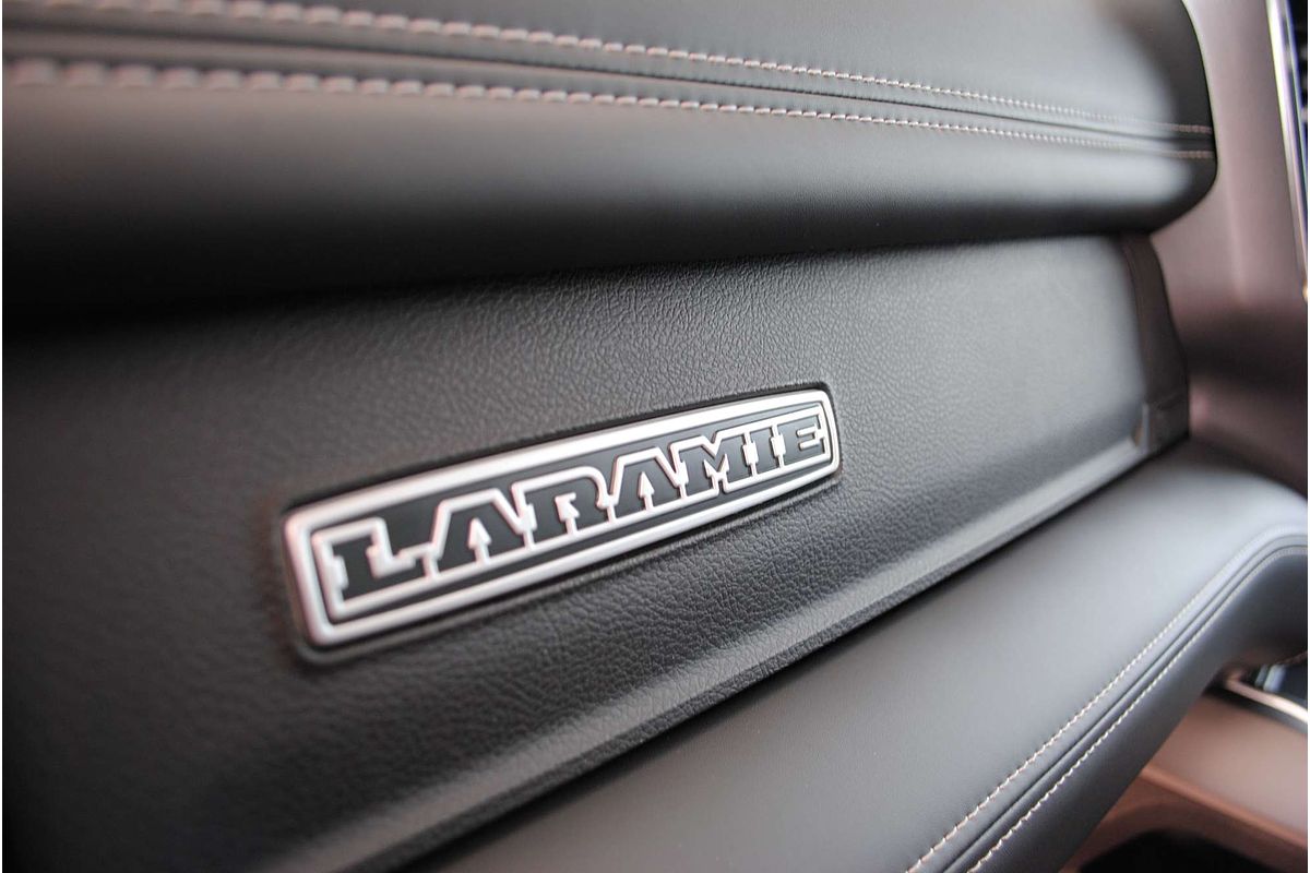 2024 RAM 1500 Laramie Sport RamBox DT 4X4 SWB