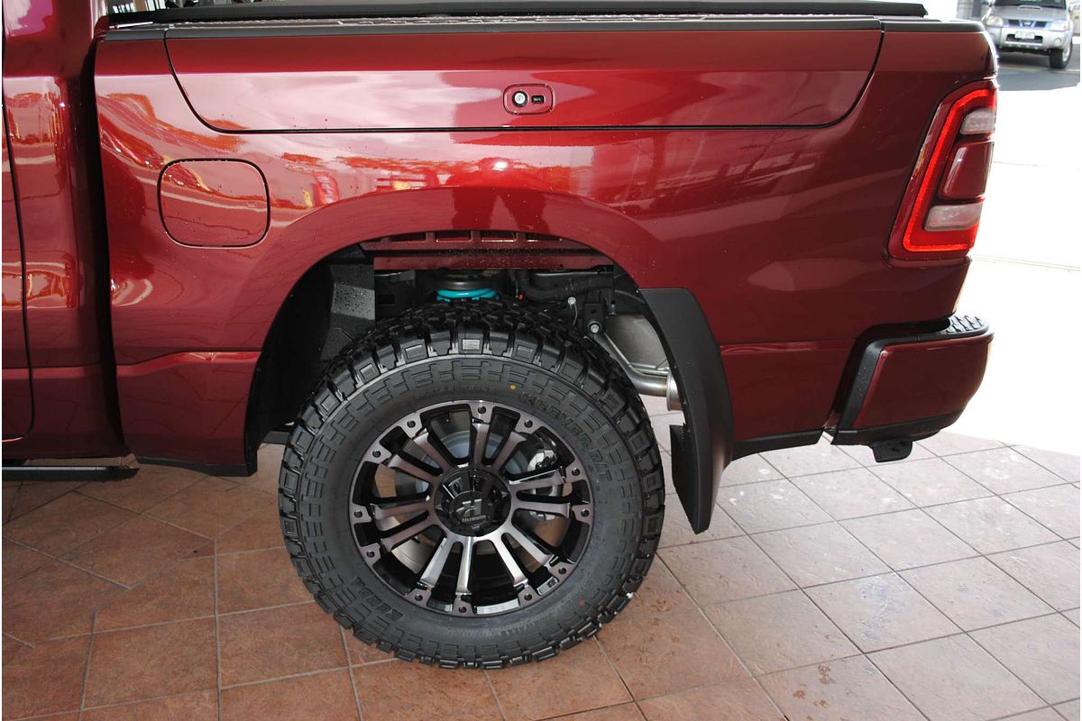 2024 RAM 1500 Laramie Sport RamBox DT 4X4 SWB