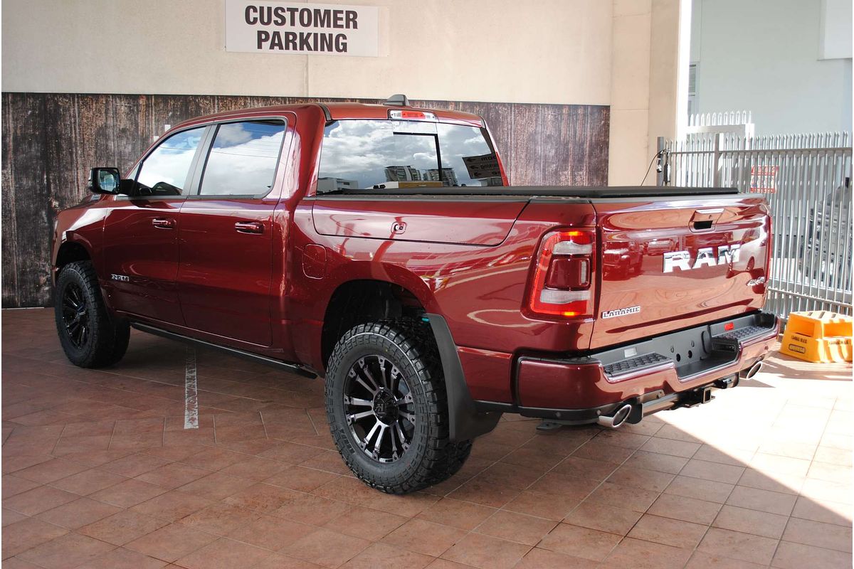 2024 RAM 1500 Laramie Sport RamBox DT 4X4 SWB
