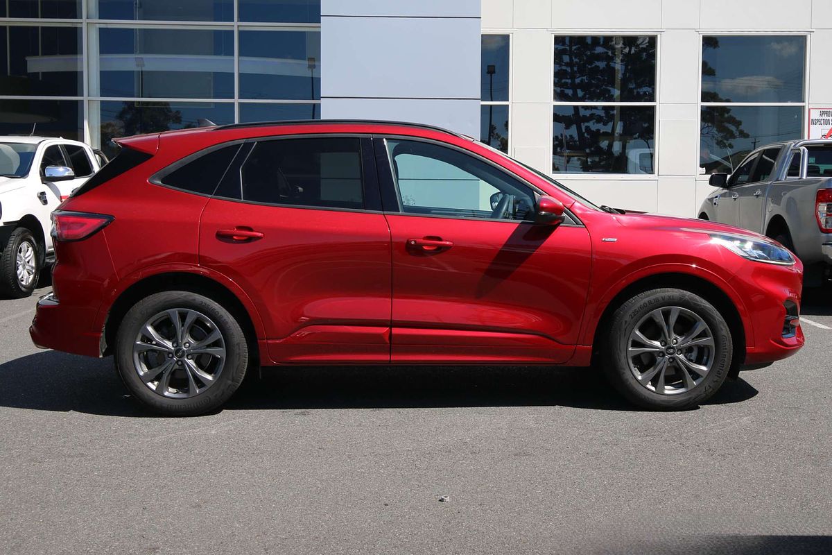 2022 Ford Escape ST-Line ZH