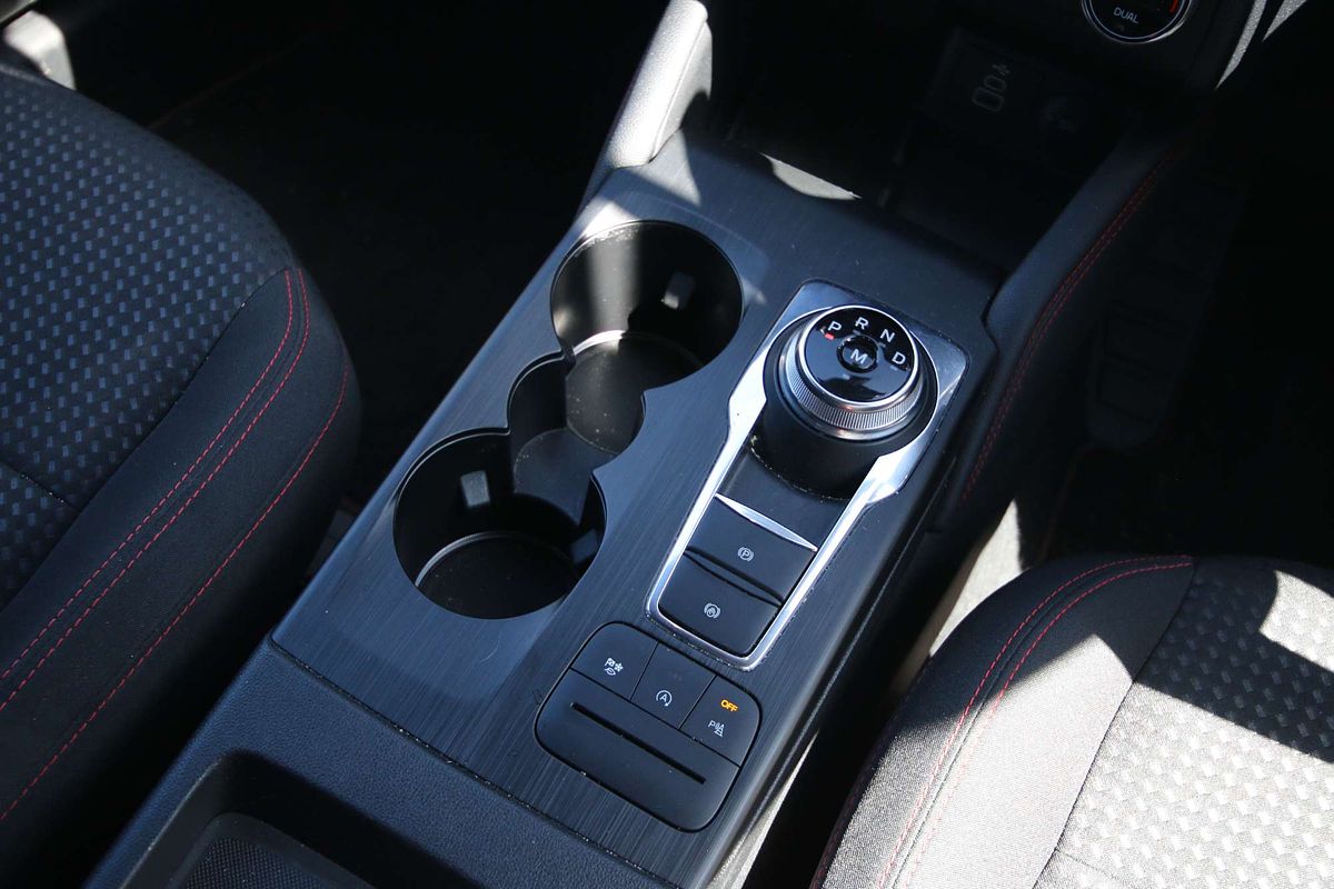 2022 Ford Escape ST-Line ZH