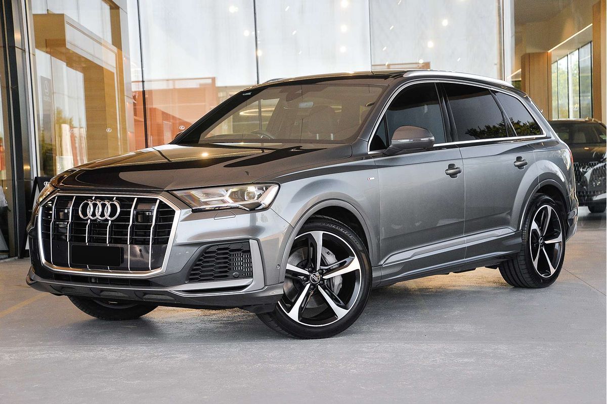 2022 Audi Q7 55 TFSI S line 4M