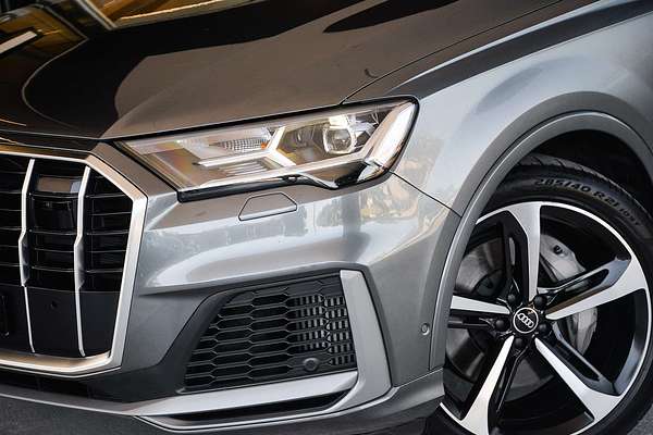 2022 Audi Q7 55 TFSI S line 4M