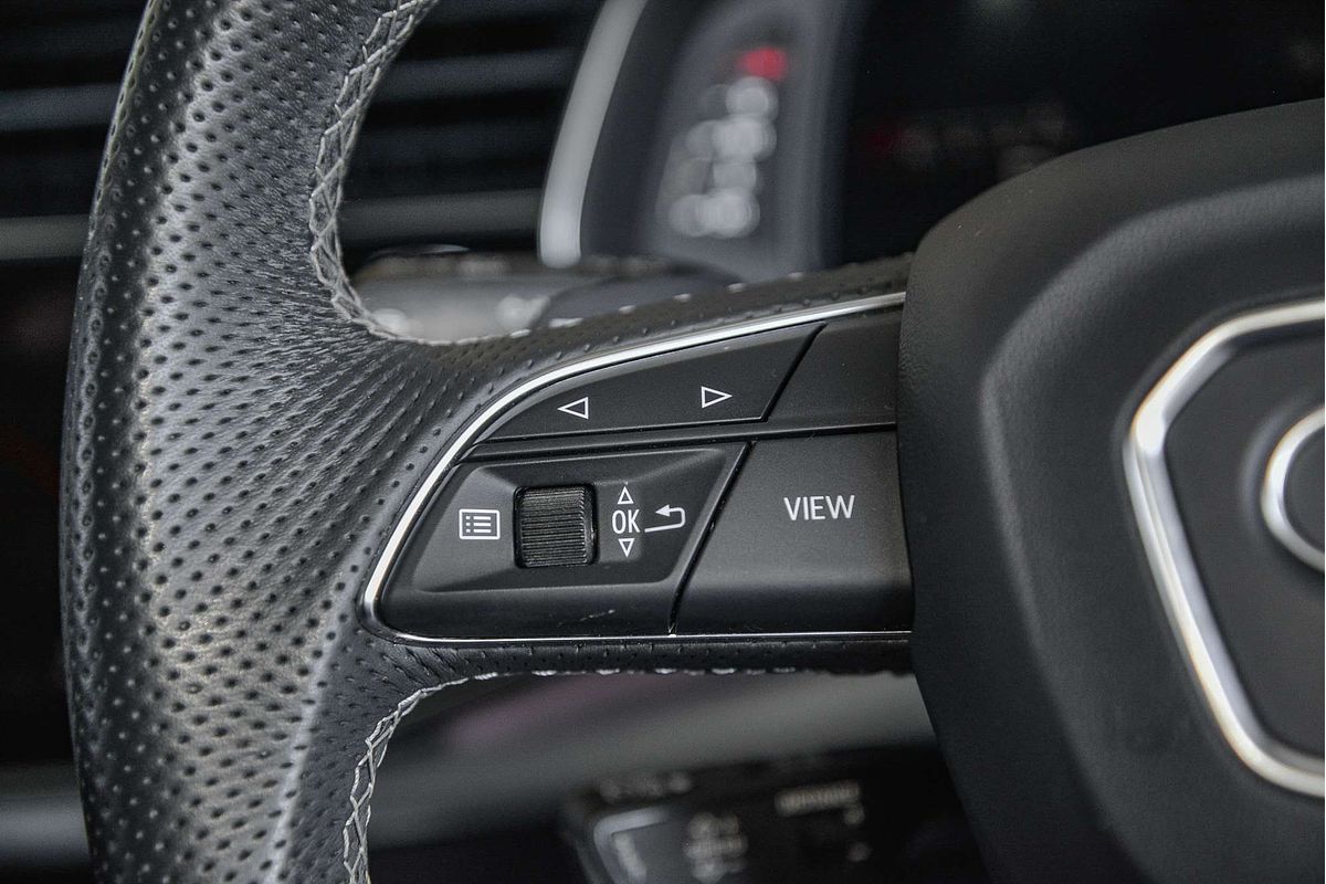 2022 Audi Q7 55 TFSI S line 4M