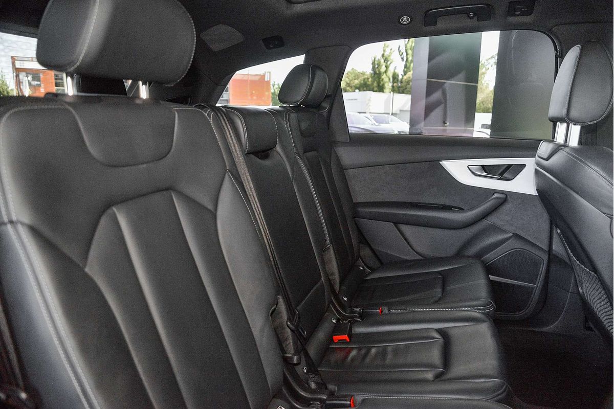 2022 Audi Q7 55 TFSI S line 4M