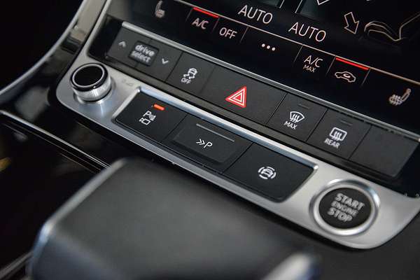 2022 Audi Q7 55 TFSI S line 4M