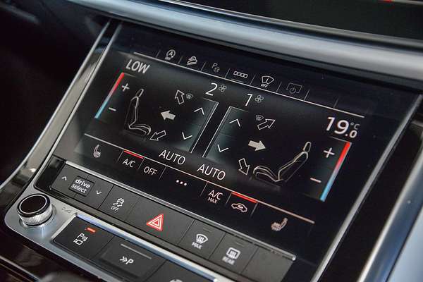 2022 Audi Q7 55 TFSI S line 4M
