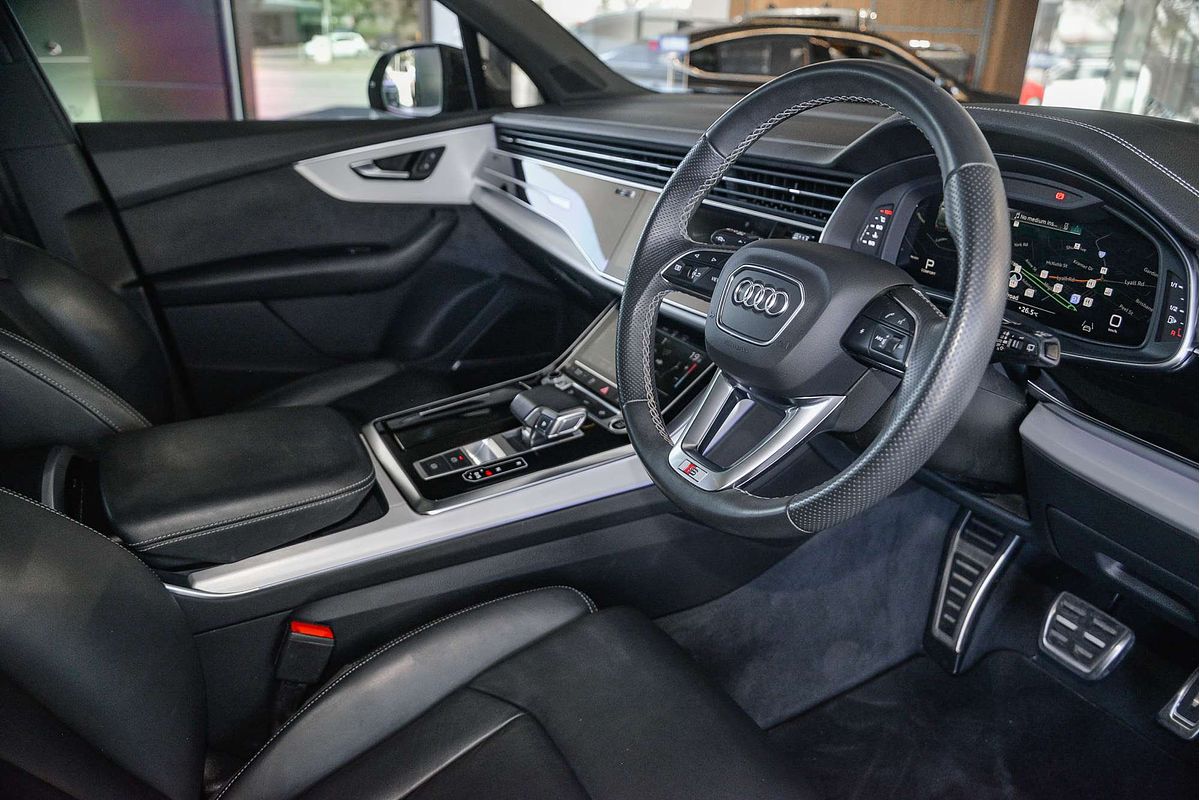 2022 Audi Q7 55 TFSI S line 4M