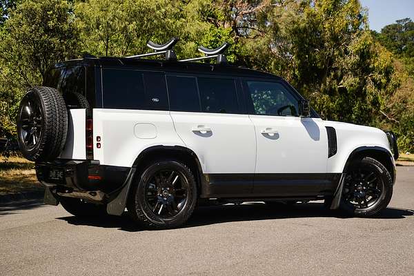 2024 Land Rover Defender 110 P400 X-Dynamic SE L663