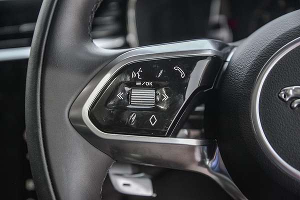 2023 Jaguar F-PACE 400 Sport X761
