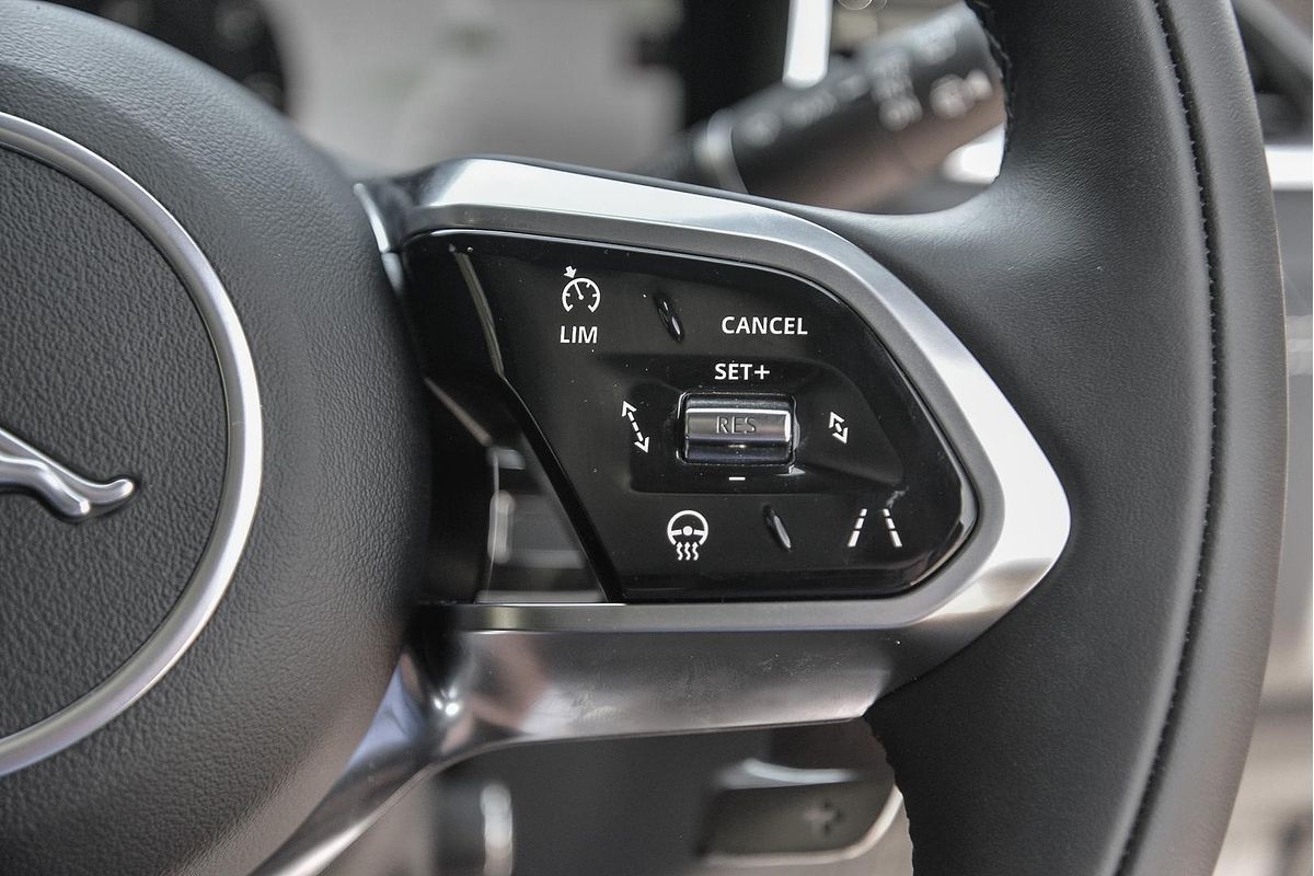 2023 Jaguar F-PACE 400 Sport X761