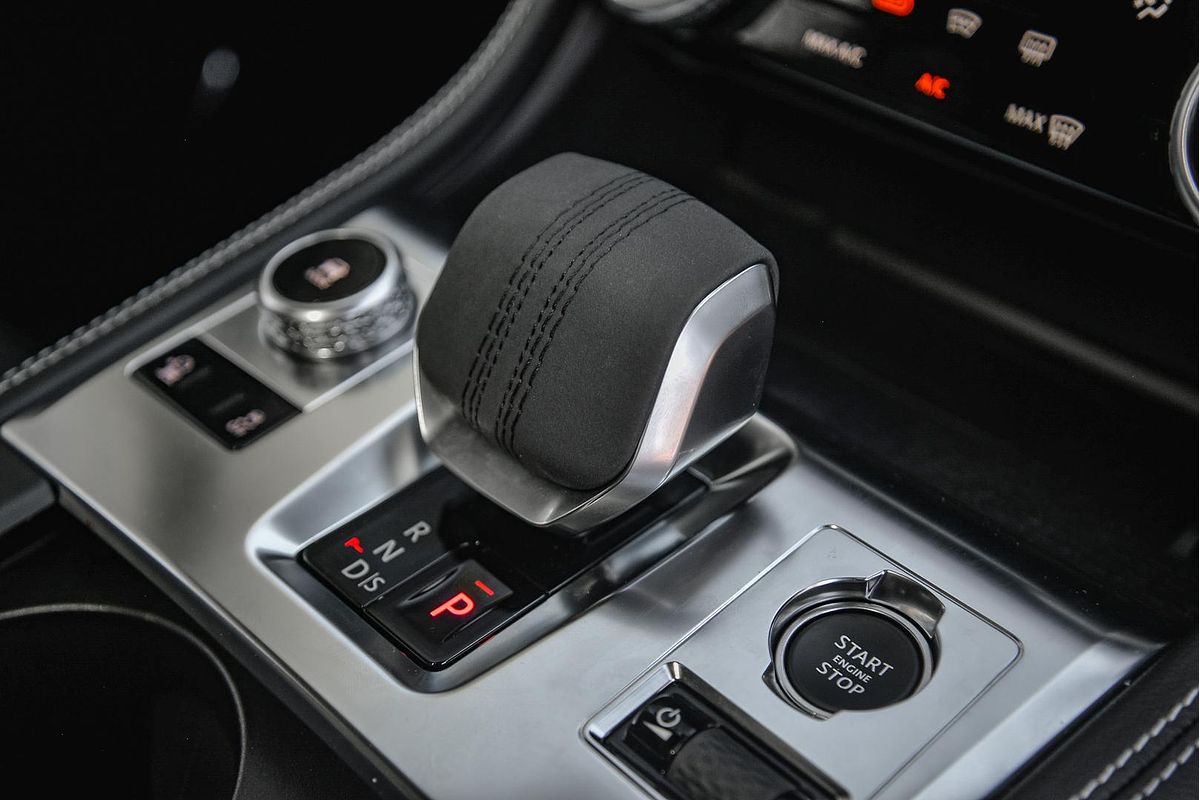 2023 Jaguar F-PACE 400 Sport X761