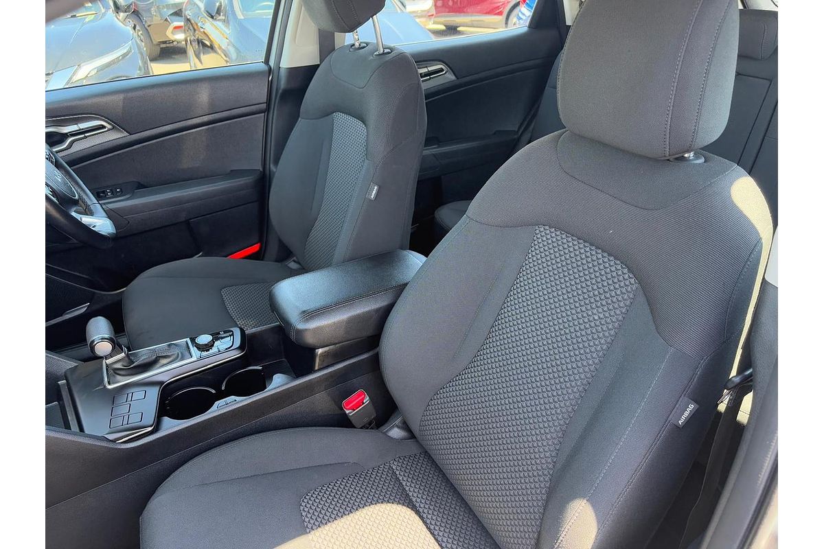 2023 Kia Sportage S NQ5