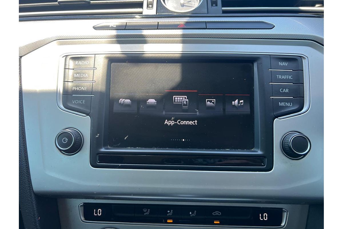2016 Volkswagen Passat 132TSI B8