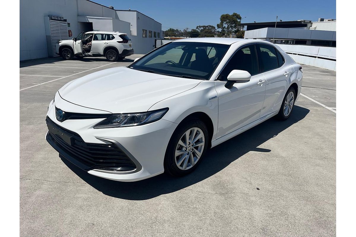 2021 Toyota Camry Ascent AXVH70R