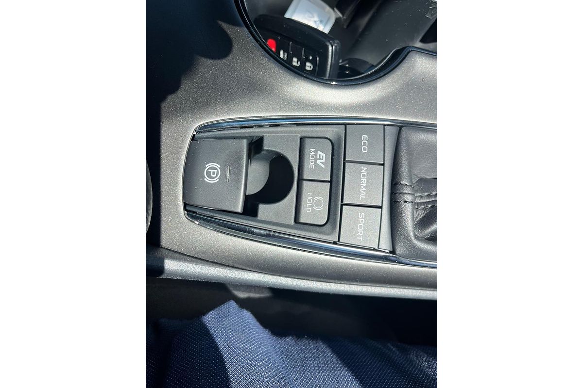 2021 Toyota Camry Ascent AXVH70R