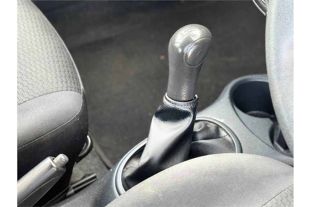 2012 Nissan MICRA ST K13