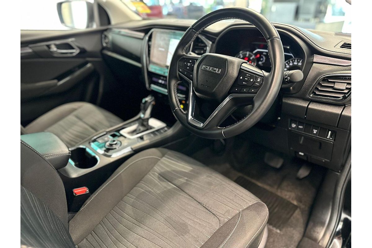 2023 Isuzu MU-X LS-U