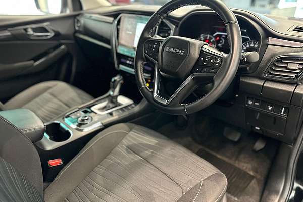 2023 Isuzu MU-X LS-U