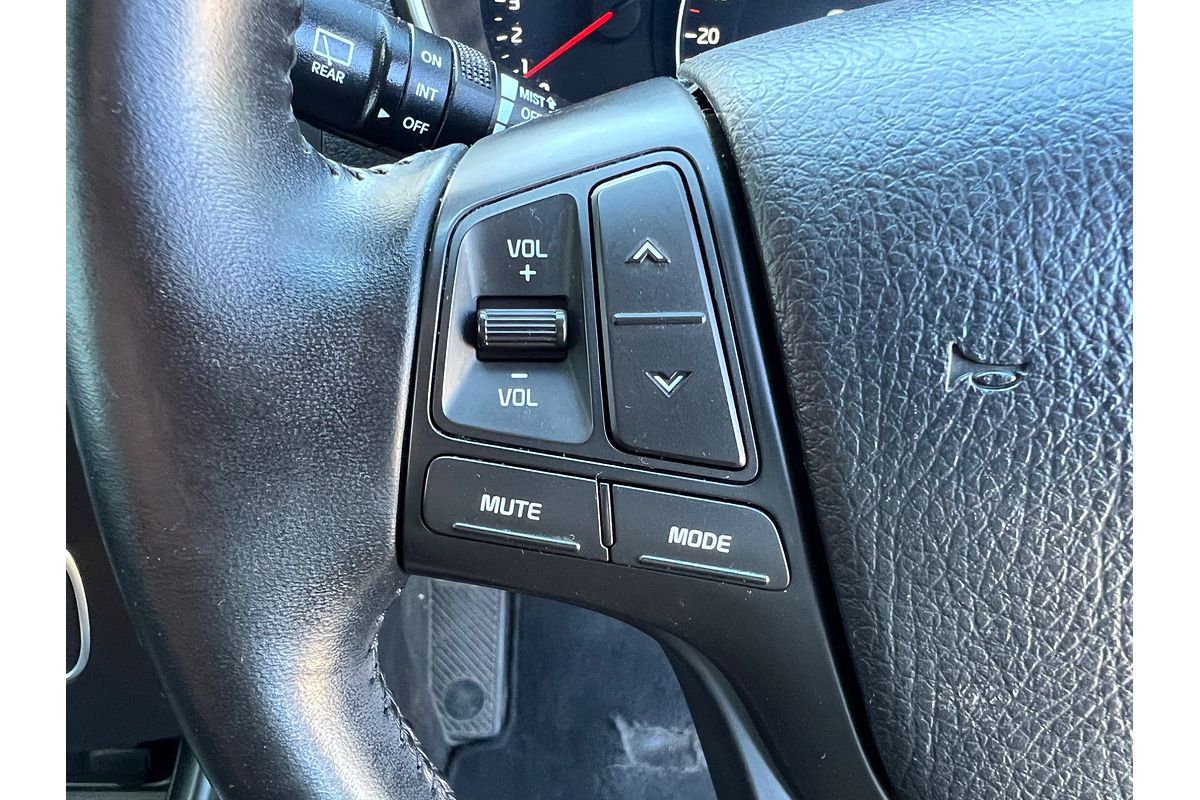 2014 Kia Sorento SLi XM