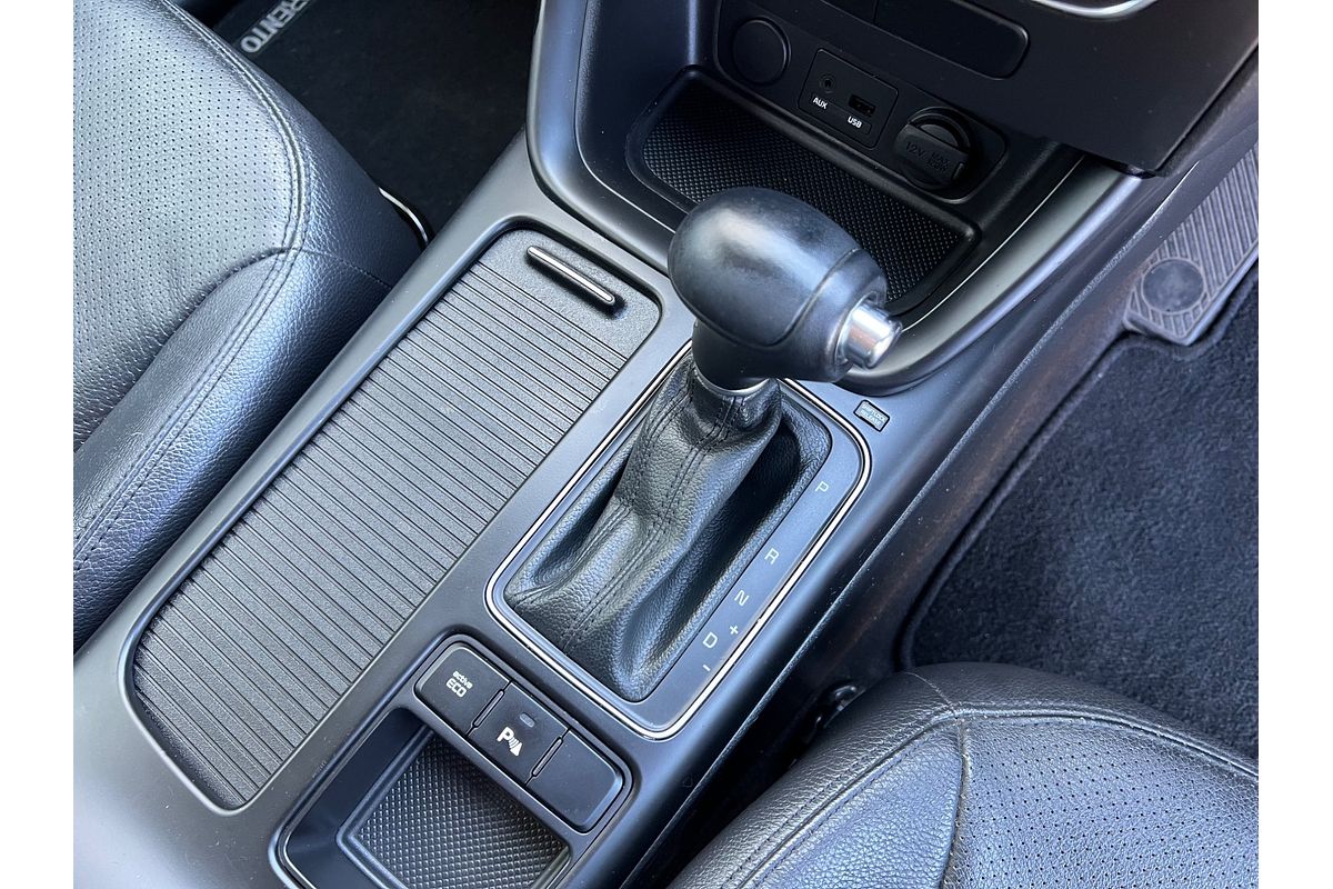 2014 Kia Sorento SLi XM