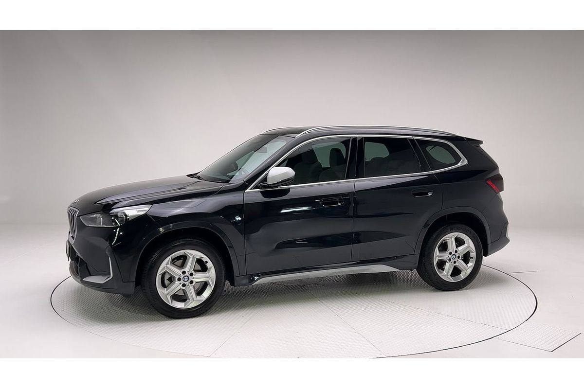 2022 BMW X1 sDrive18i U11