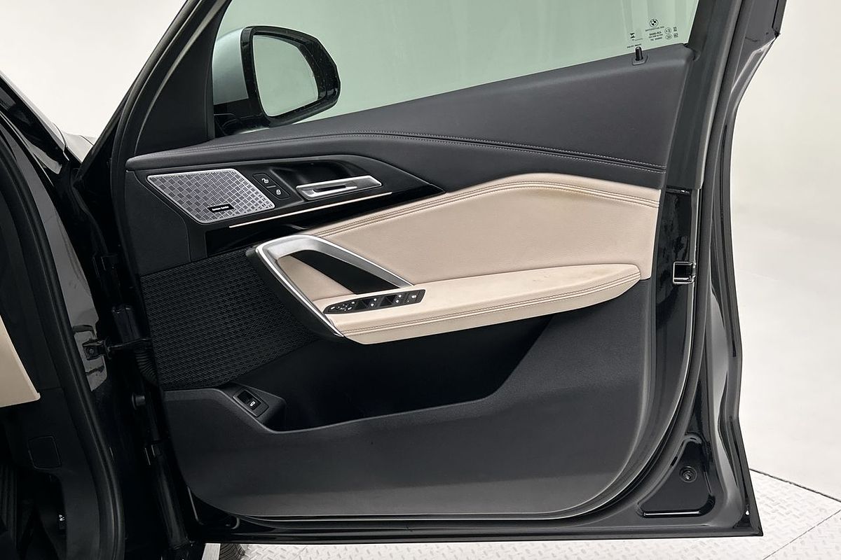 2022 BMW X1 sDrive18i U11