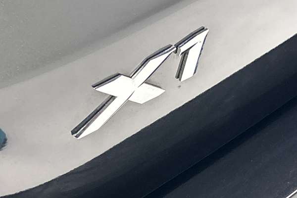 2022 BMW X1 sDrive18i U11 thumb-21