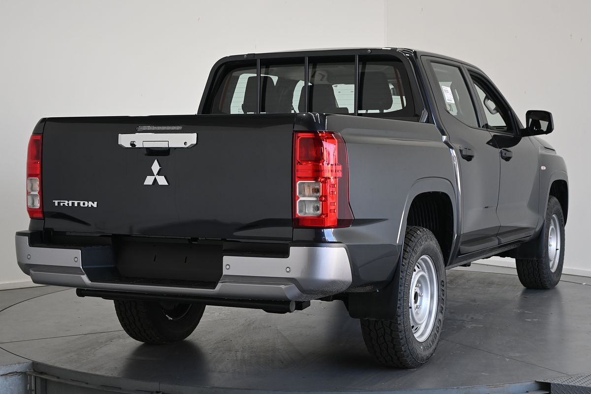 2024 Mitsubishi Triton GLX MV 4X4