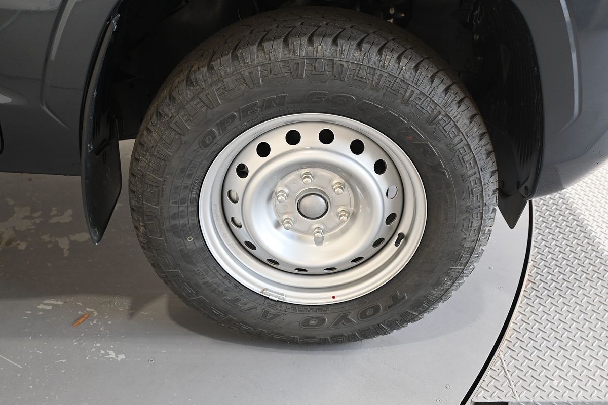 2024 Mitsubishi Triton GLX MV 4X4
