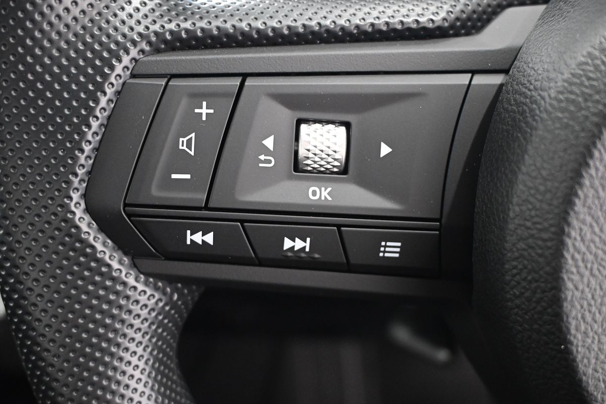 2024 Mitsubishi Triton GLX MV 4X4