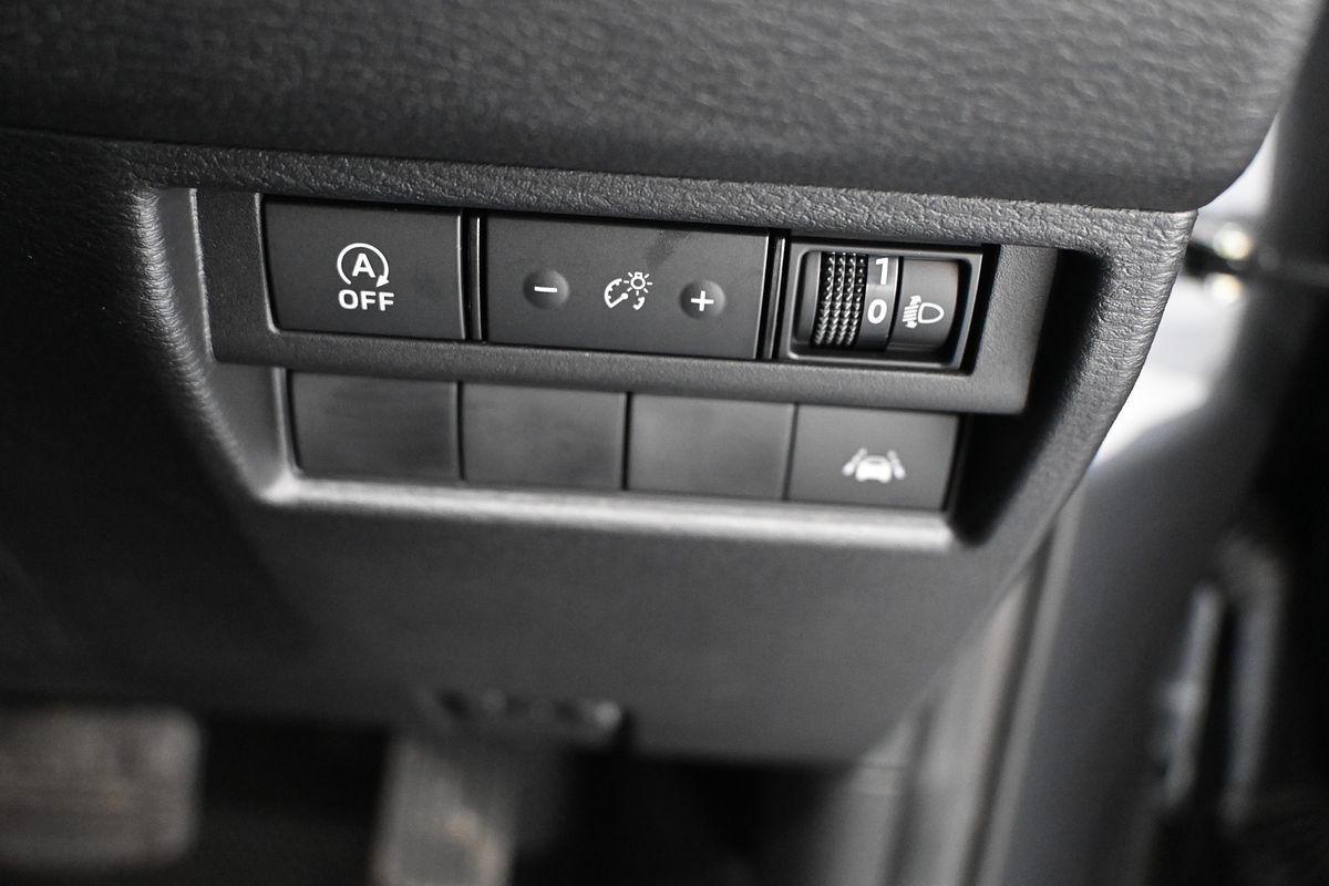 2024 Mitsubishi Triton GLX MV 4X4