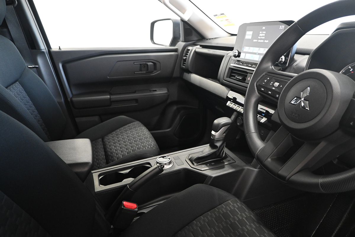 2024 Mitsubishi Triton GLX MV 4X4