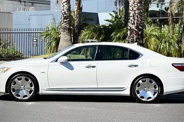 2006 Lexus LS LS460 USF40R