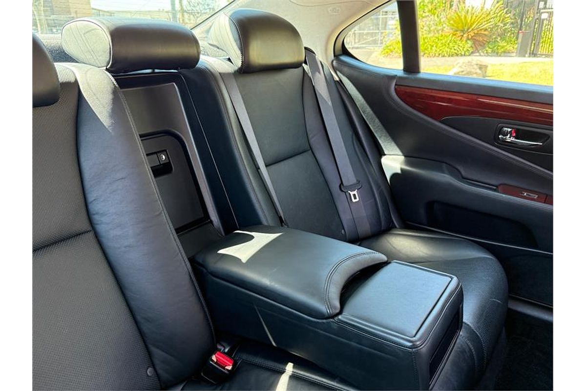 2006 Lexus LS LS460 USF40R
