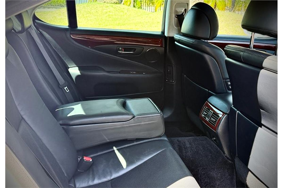 2006 Lexus LS LS460 USF40R
