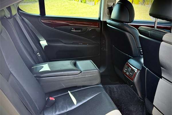 2006 Lexus LS LS460 USF40R