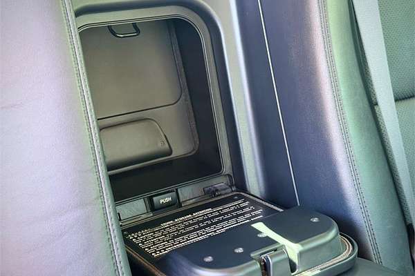 2006 Lexus LS LS460 USF40R