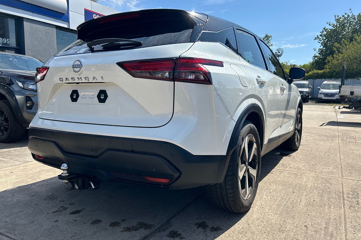 2022 Nissan QASHQAI ST+ J12