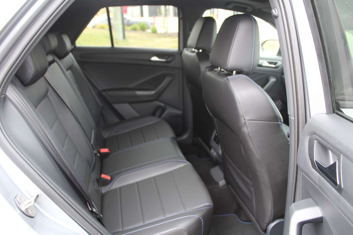 2024 Volkswagen T-Roc R D11