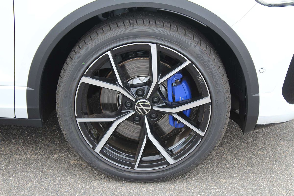 2024 Volkswagen T-Roc R D11