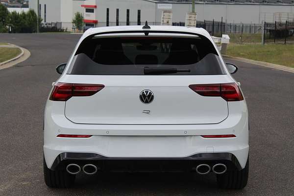 2024 Volkswagen Golf R 8