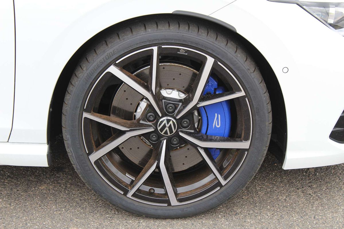 2024 Volkswagen Golf R 8