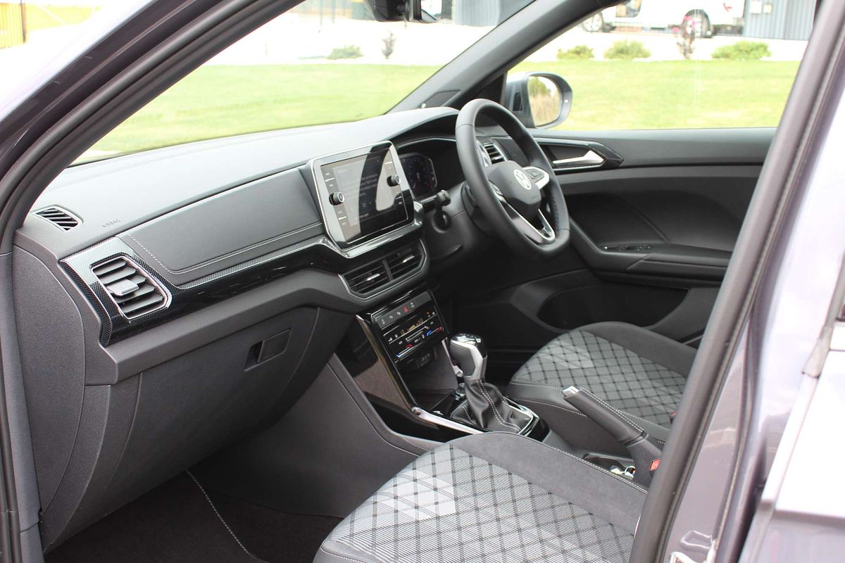 2024 Volkswagen T-Cross 85TSI R-Line D31