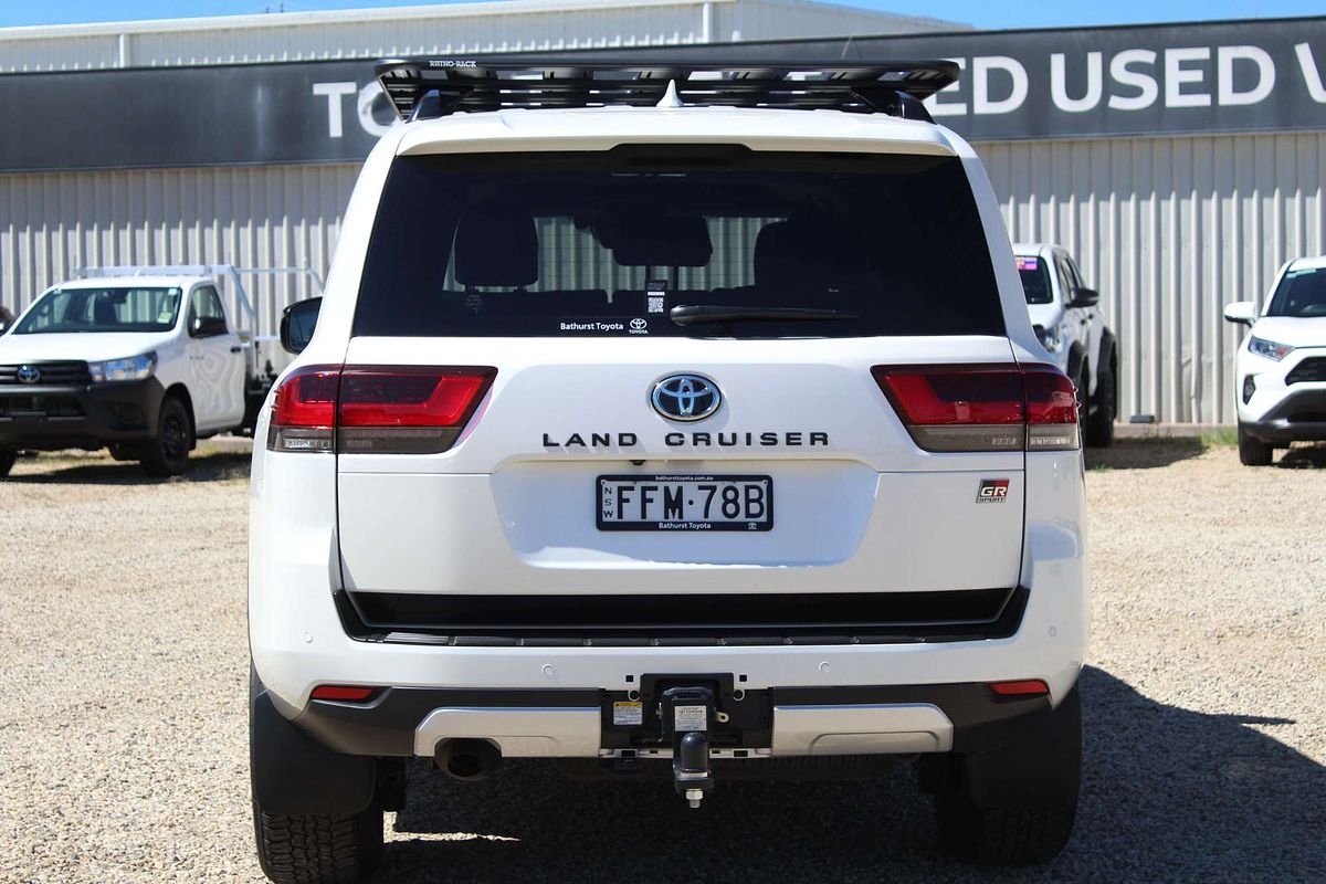 2023 Toyota Landcruiser GR Sport FJA300R